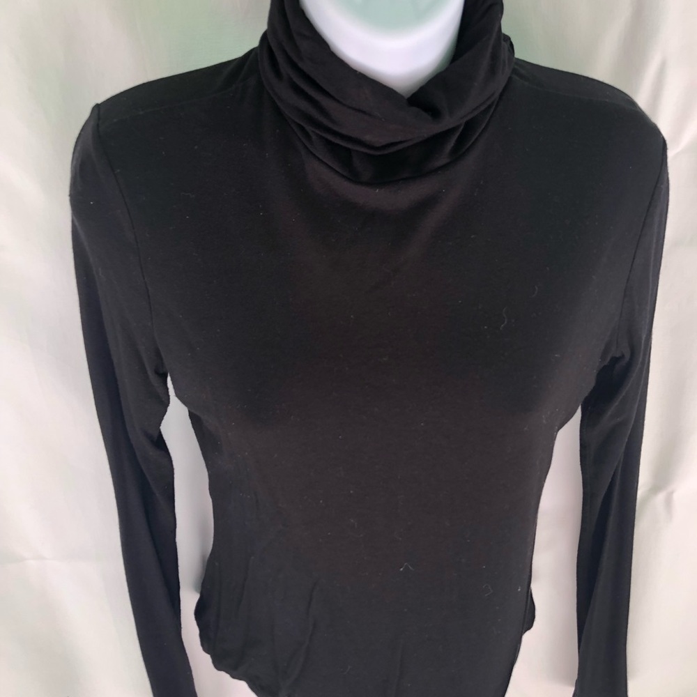 Women's Medium Black Long Sleeve Turtle neck Shirt Top